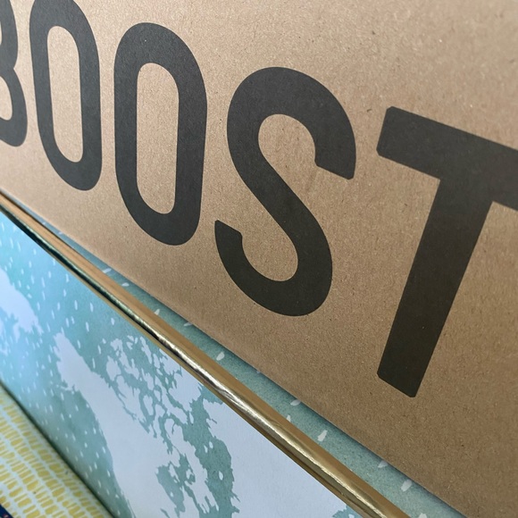 Yeezy QNTM - Picture 3 of 12